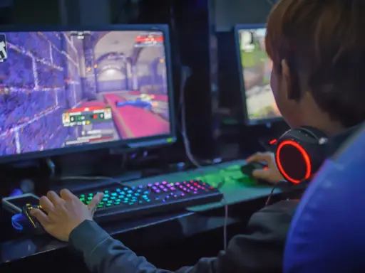 PC: Co to znaczy? Od definicji po gaming pełny przewodnik