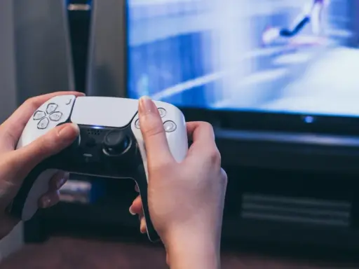 Jak podłączyć PS5 do laptopa? HDMI nie działa? Poznaj 2 sposoby!